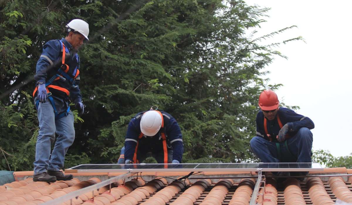 La SIB incorpora energía solar y atenderá hasta el 80% de su demanda de electricidad