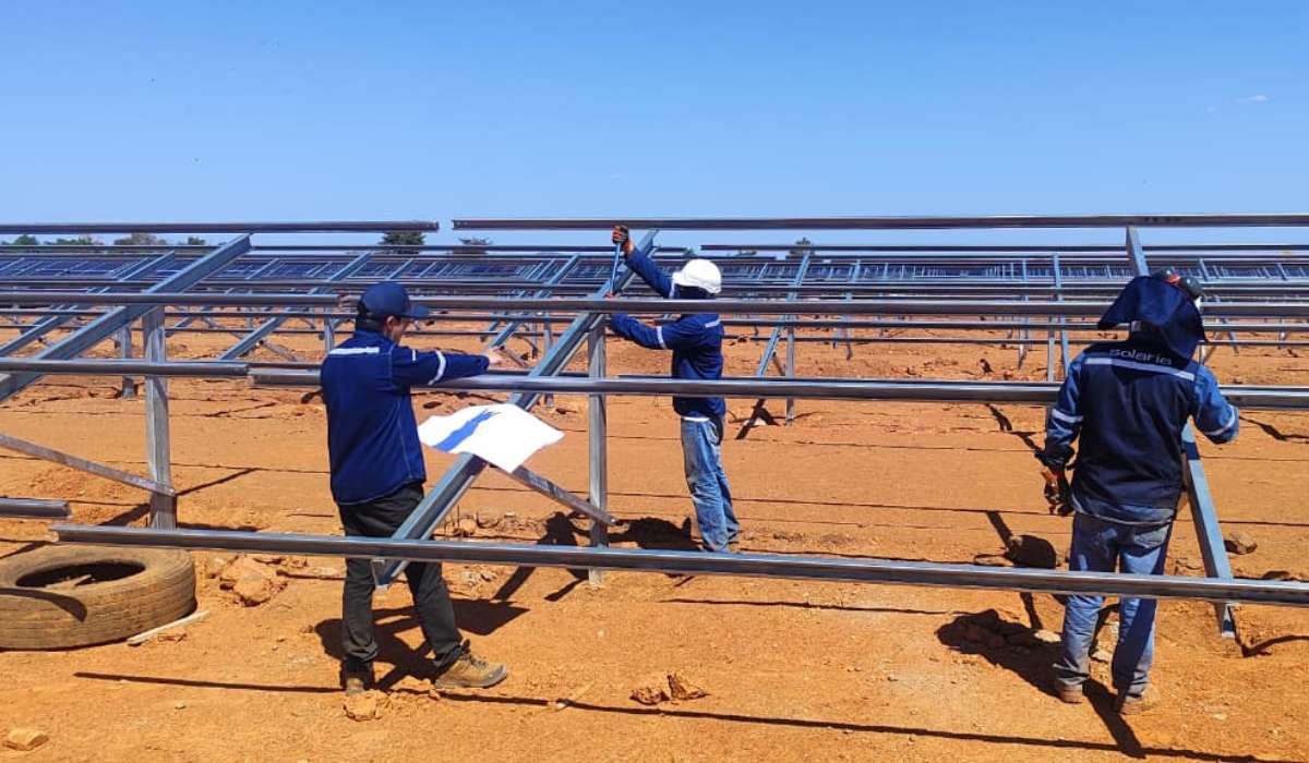 Segunda fase de ampliación de la planta fotovoltaica de Frigorífico BFC tiene un avance del 30%