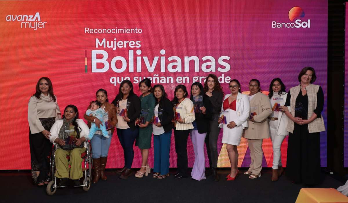 BancoSol reconoce a diez emprendedoras que construyen Bolivia