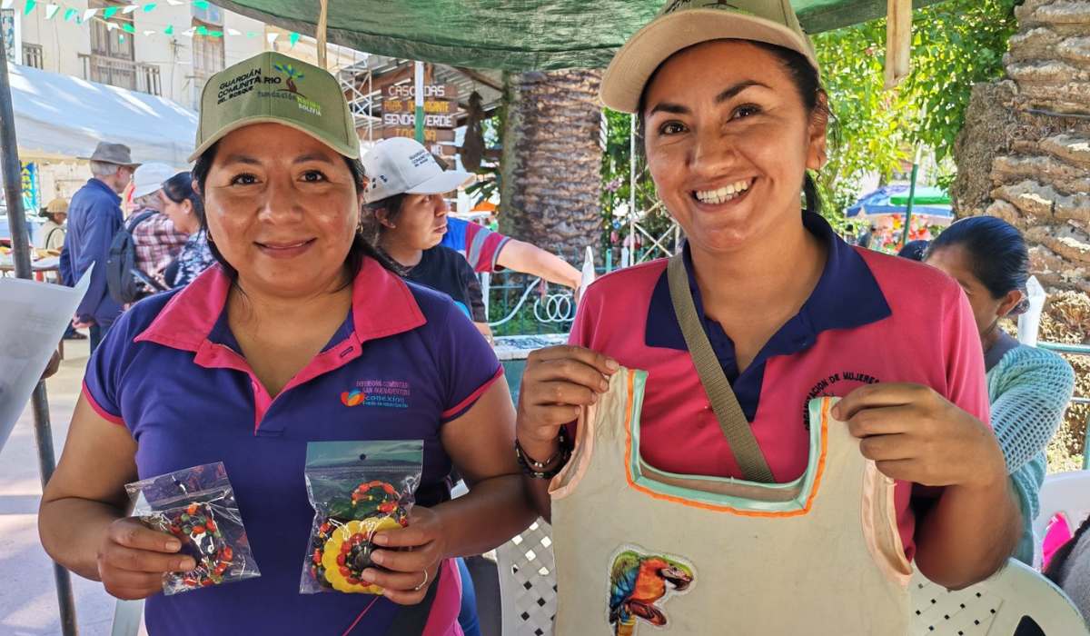 Coroico tiene una red de guardianas del agua y la miel