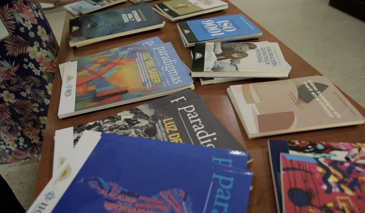 Editorial NUR consolida su producción y dona más de 300 libros a bibliotecas públicas