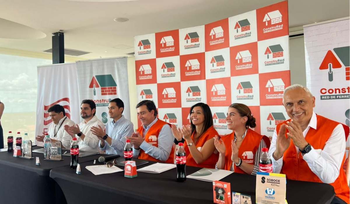 ConstruRed impulsa la sostenibilidad e innovación con alianza estratégica con Coca-Cola y Embol