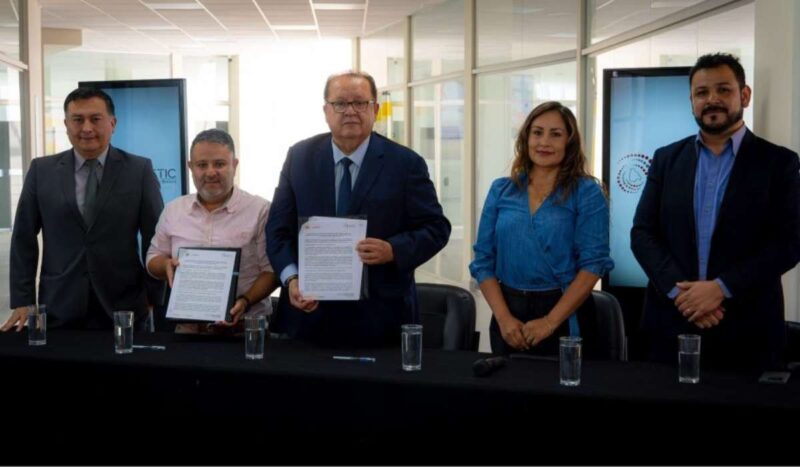 Unifranz y Agetic para impulsar la ciberseguridad y el gobierno electrónico