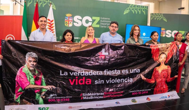 Pro Mujer y la Gobernación impulsan un carnaval «Sin máscaras, sin violencia»
