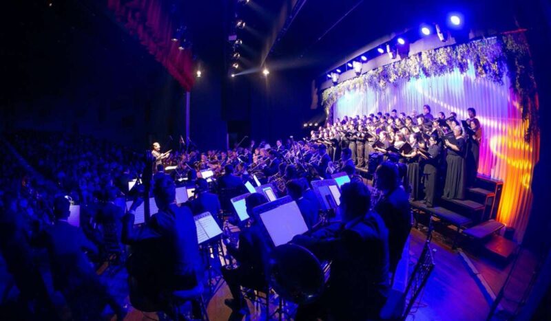 La Filarmónica de Santa Cruz de la Sierra vuelve a sus orígenes y celebra 10 años con “Carmina Burana”