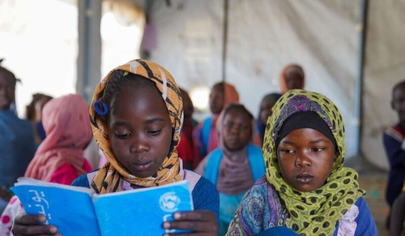 Uno de cada seis niños no va a la escuela y las guerras agravan la crisis