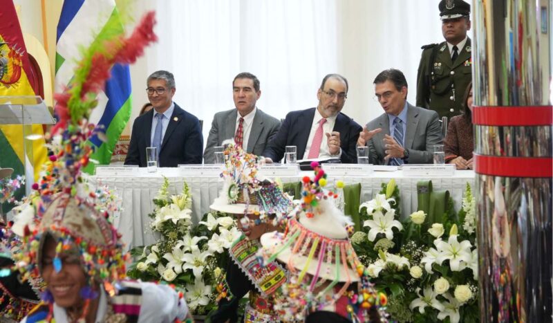 CAF apoyará la emisión de bono de género que beneficiará a emprendedoras