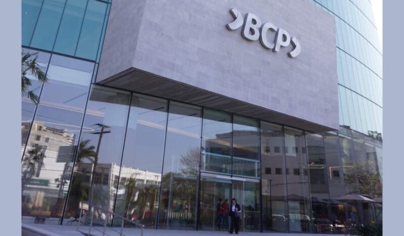 BCP amplía a 5.000 dólares el límite para compras con tarjeta de débito en el exterior