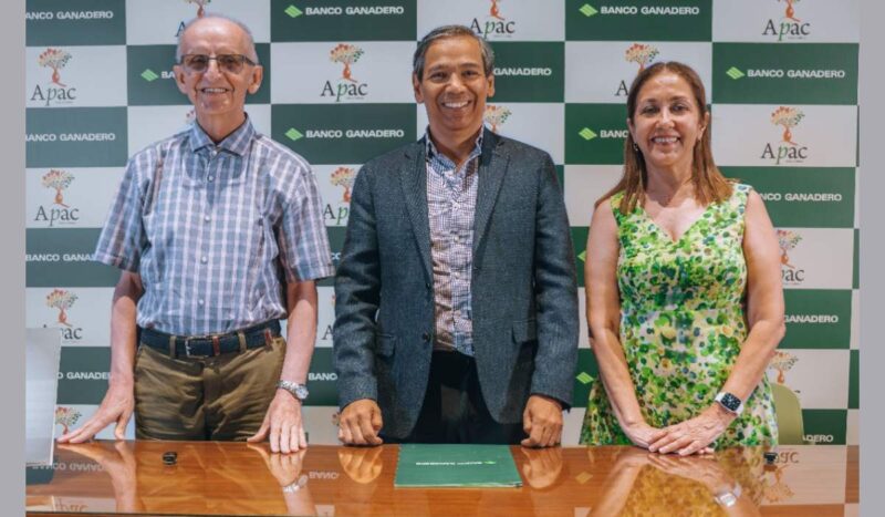 APAC presentó los libros ‘Misa Cruceña’ y ‘Vísperas a 7’ con el apoyo del Banco Ganadero