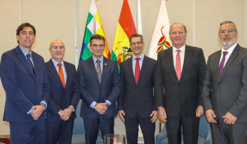 Coca-Cola invertirá 382 millones de dólares en Bolivia y reafirma su apuesta por el desarrollo del país