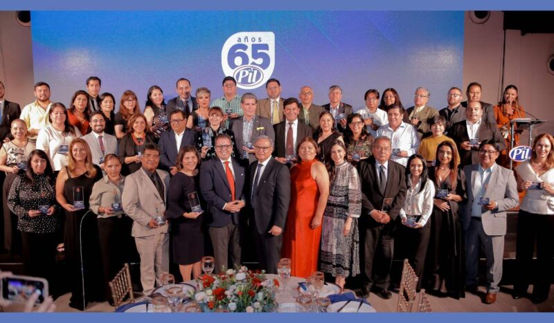 PIL reconoce la labor de la prensa con “Relatos que alimentan Bolivia”